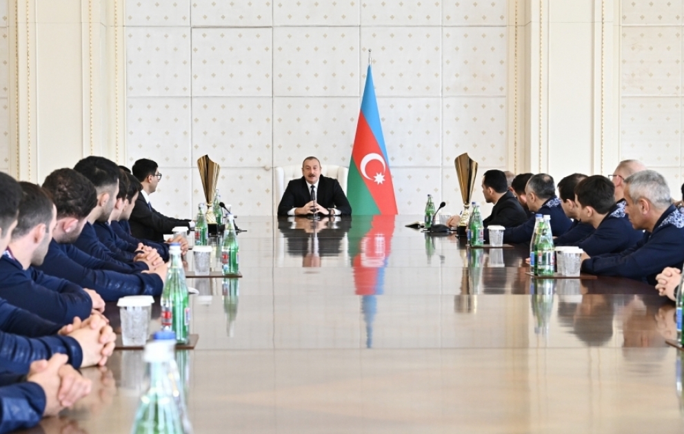 President Ilham Aliyev received members of Azerbaijani national team participating in European Wrestling Championships in Hungary VIDEO