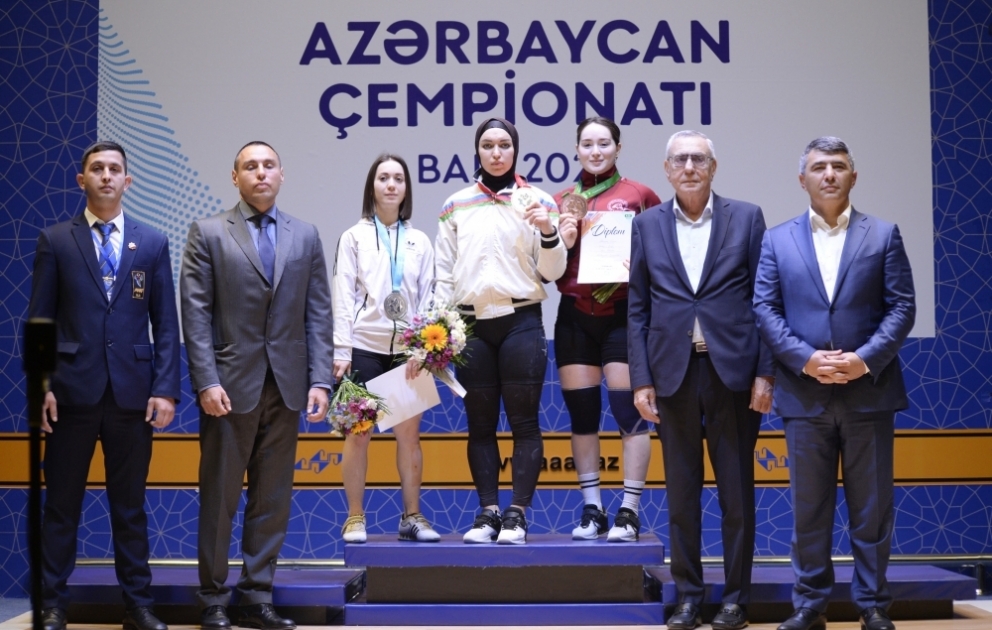 Ağırlıqqaldırma üzrə Azərbaycan çempionatının açılış mərasimi olub VİDEO