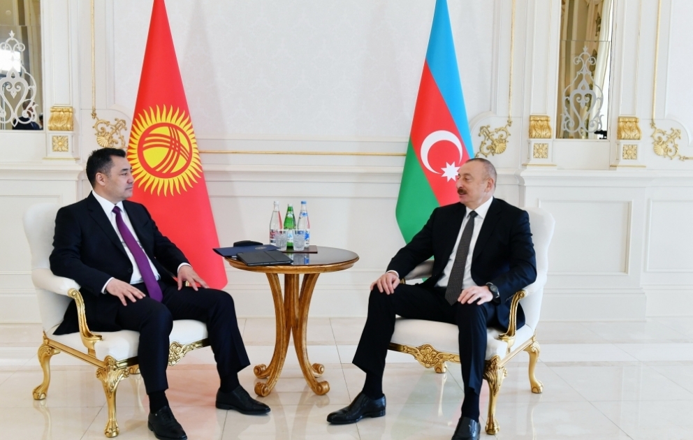 Les présidents azerbaïdjanais et kirghiz tiennent une rencontre en tête-à-tête VIDEO