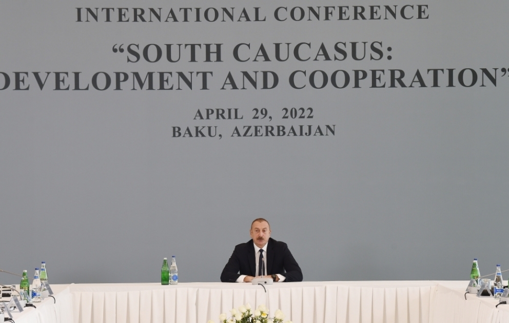 Internationale Konferenz zum Thema “Südkaukasus: Entwicklung und Zusammenarbeit“ an der ADA Universität Präsident Ilham Aliyev nimmt an der Konferenz teil VIDEO