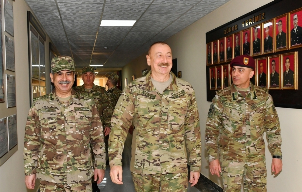 Le président de la République visite un site militaire des Forces spéciales du ministère de la Défense VIDEO