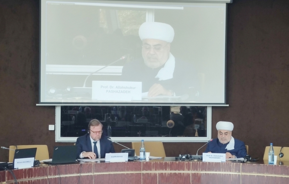 Allahşükür Paşazadə: Təhlükə dindən deyil, dinin siyasiləşdirilməsi, din adından siyasi məqsədlər üçün sui-istifadə olunmasından gəlir VİDEO
