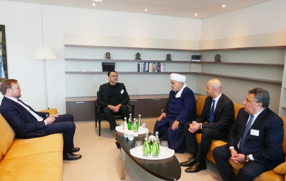 Şeyxülislam Allahşükür Paşazadə Avropa Şurası Baş katibinin müavini Byorn Berge ilə görüşüb VİDEO