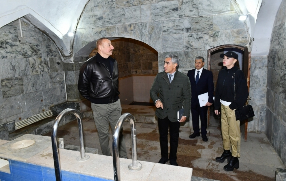 Prezident İlham Əliyev və birinci xanım Mehriban Əliyeva Şuşadakı inzibati binada və Şirin su hamamında aparılan bərpa işləri ilə tanış olublar  YENİLƏNİB VİDEO