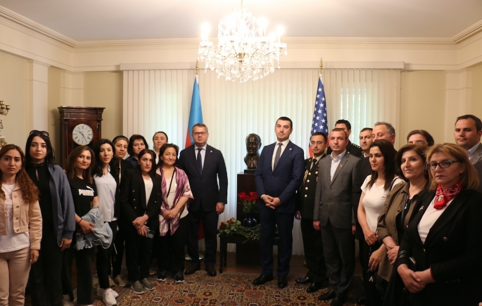 Vaşinqtonda Ulu Öndər Heydər Əliyevin anadan olmasının 99-cu ildönümü münasibətilə tədbir keçirilib VİDEO