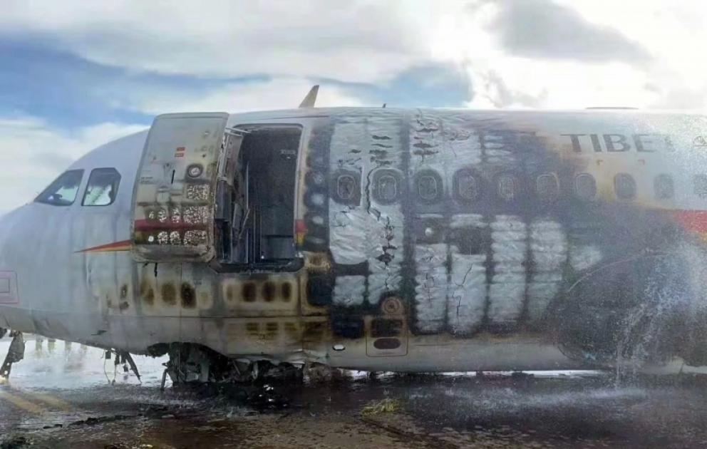 25 injured after passenger plane veers off runway in southwest China VIDEO