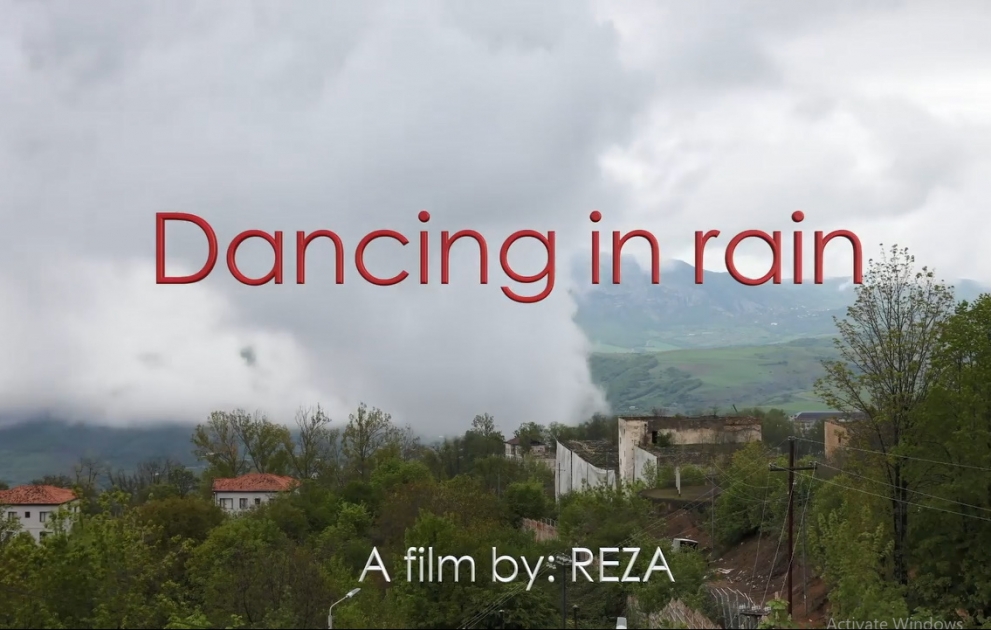 Reza Deghati: Das Leben in Schuscha kommt zurück und Tanzen im Regen macht durchaus Spaß VIDEO