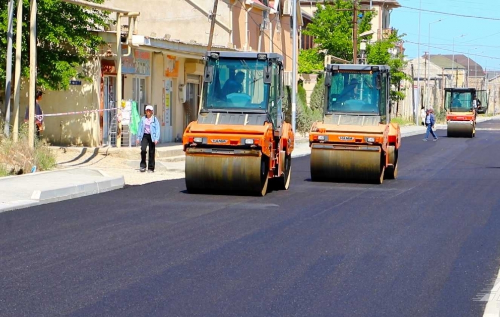 Yeni Suraxanı qəsəbəsində mərkəzi küçənin təmir işləri yekunlaşmaq üzrədir VİDEO