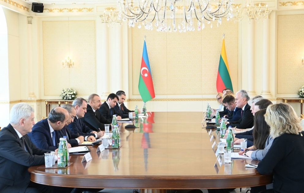 Azərbaycan və Litva prezidentlərinin geniş tərkibdə görüşü  YENİLƏNİB VİDEO