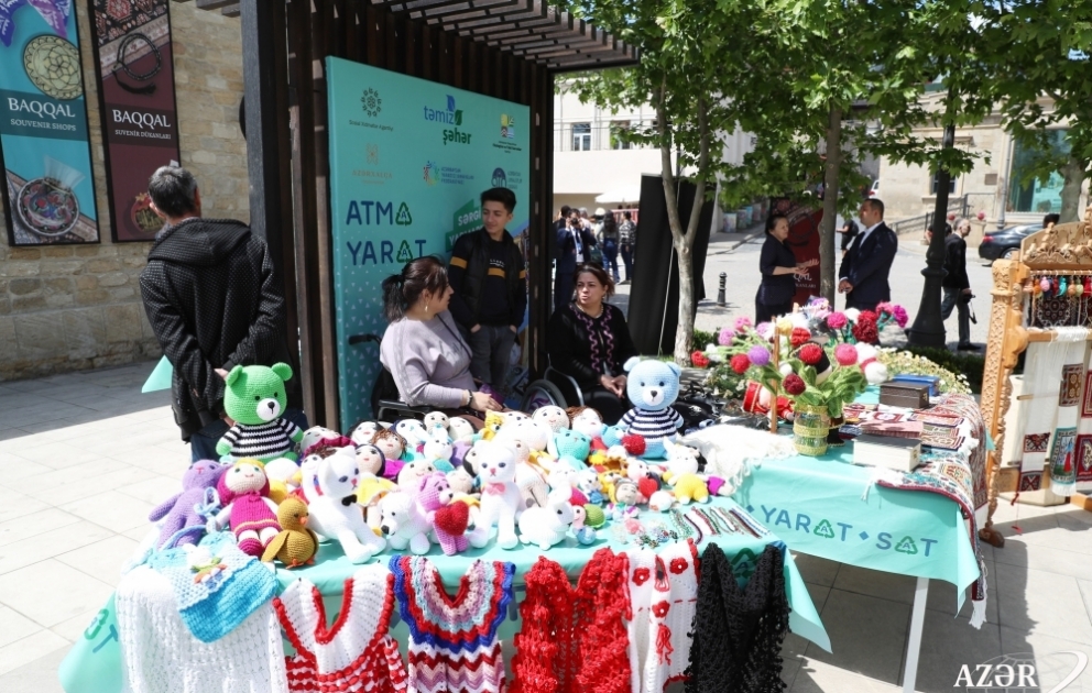 “Atma-yarat-sat” layihəsinin mütəmadi olaraq keçirilməsi tullantı hesab edilən əşyaların təkrar istifadəsinə marağı artıracaq VİDEO