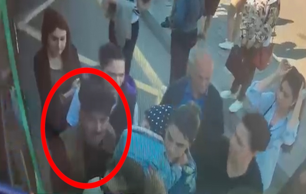 Sərnişin avtobuslarında cibgirlik edən əvvəllər məhkum olunmuş şəxs saxlanılıb VİDEO