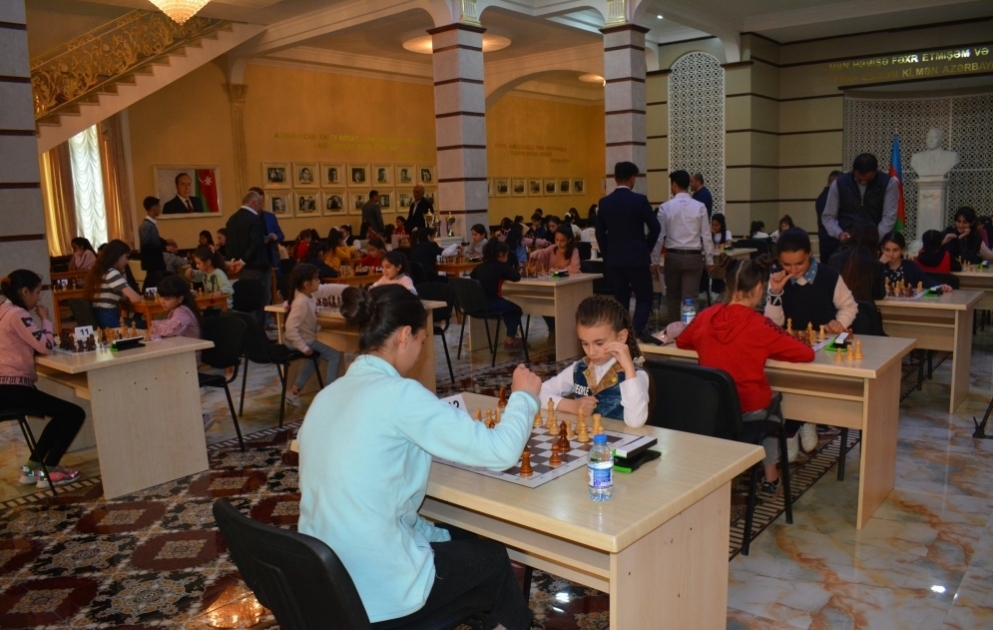 Xaçmazda Vətən müharibəsi şəhidi Arəstə Baxışovanın xatirəsinə həsr edilən şahmat turnirinin qalibləri mükafatlandırılıb VİDEO