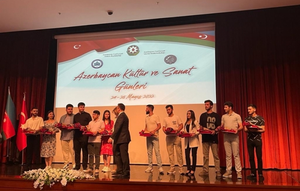 Əskişəhərdə Azərbaycan mədəniyyət və incəsənət günlərinin açılışı böyük hərarətlə qarşılanıb VİDEO
