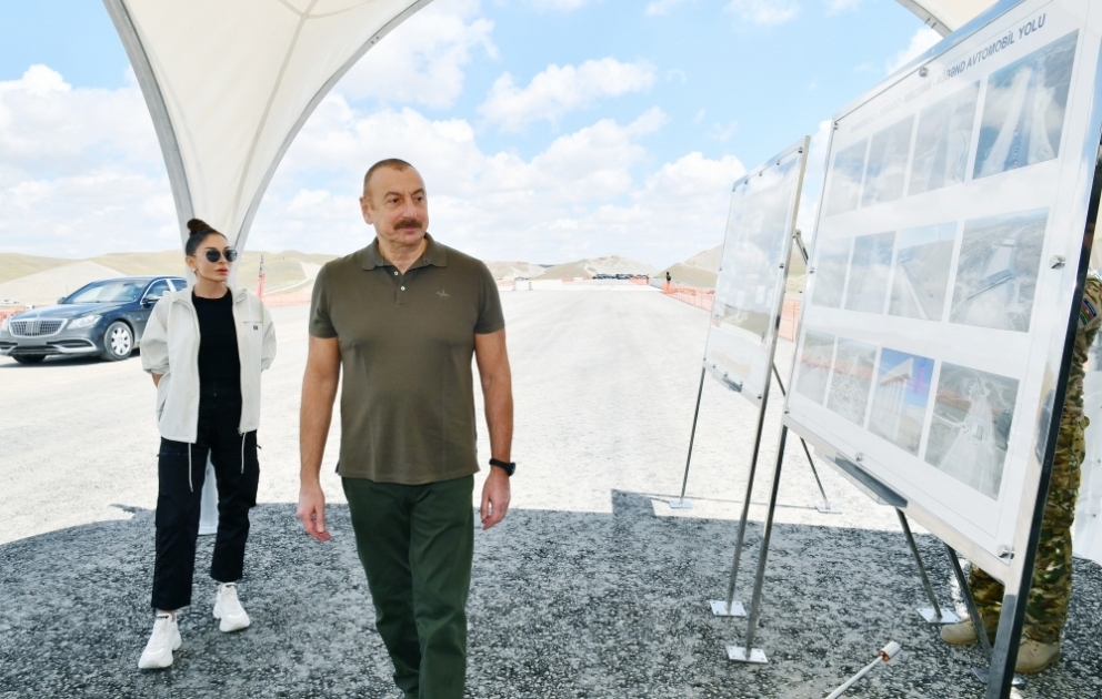 President Ilham Aliyev and First Lady Mehriban Aliyeva viewed construction of Horadiz-Jabrayil-Zangilan-Aghband highway VIDEO
