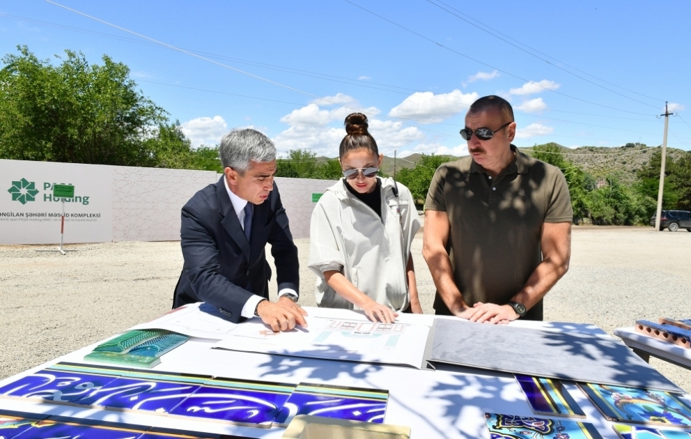 President Ilham Aliyev and First Lady Mehriban Aliyeva viewed construction of Zangilan Mosque, laid foundation of Occupation and Victory museums, and were presented with master plan of city VIDEO