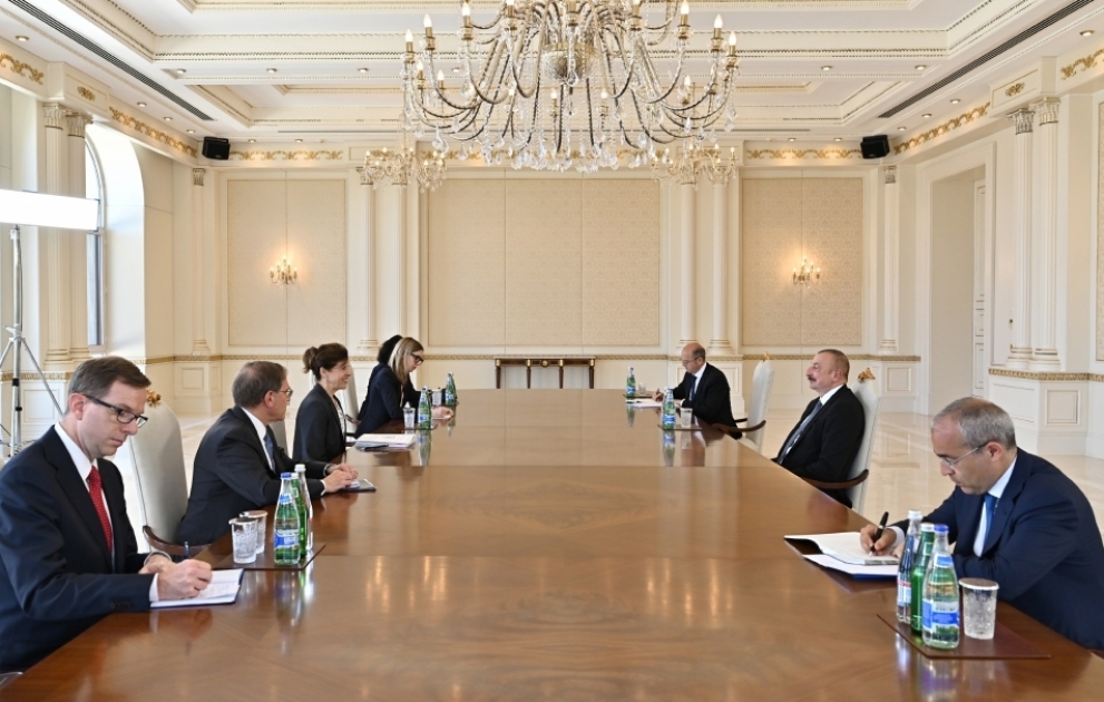 Le président Ilham Aliyev reçoit la sous-secrétaire adjointe américaine du Bureau des ressources énergétiques VIDEO