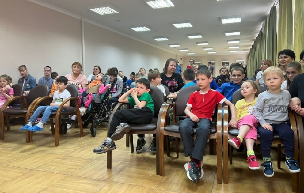 Heydər Əliyev Fondunun Rusiya nümayəndəliyi Moskvanın “Bizim Ev” uşaq mərkəzində bayram tədbiri keçirib VİDEO