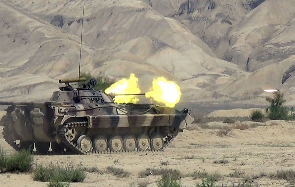 Azerbaijan’s Defense Ministry: Live-fire tactical exercises were held in the Land Forces VIDEO