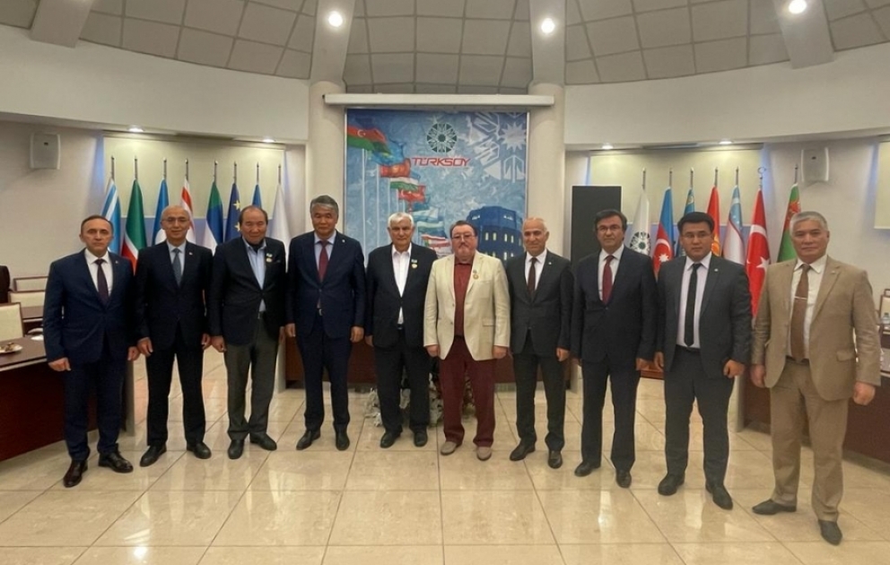 Akademik Kamal Abdulla TÜRKSOY-un “Şərəf” medalı ilə mükafatlandırılıb VİDEO