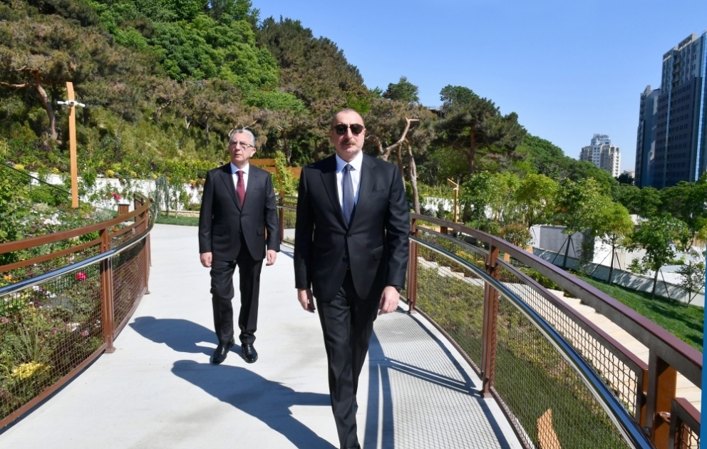 Prezident İlham Əliyev Bakıda yeni salınmış “Çəmbərəkənd” parkında yaradılan şəraitlə tanış olub VİDEO