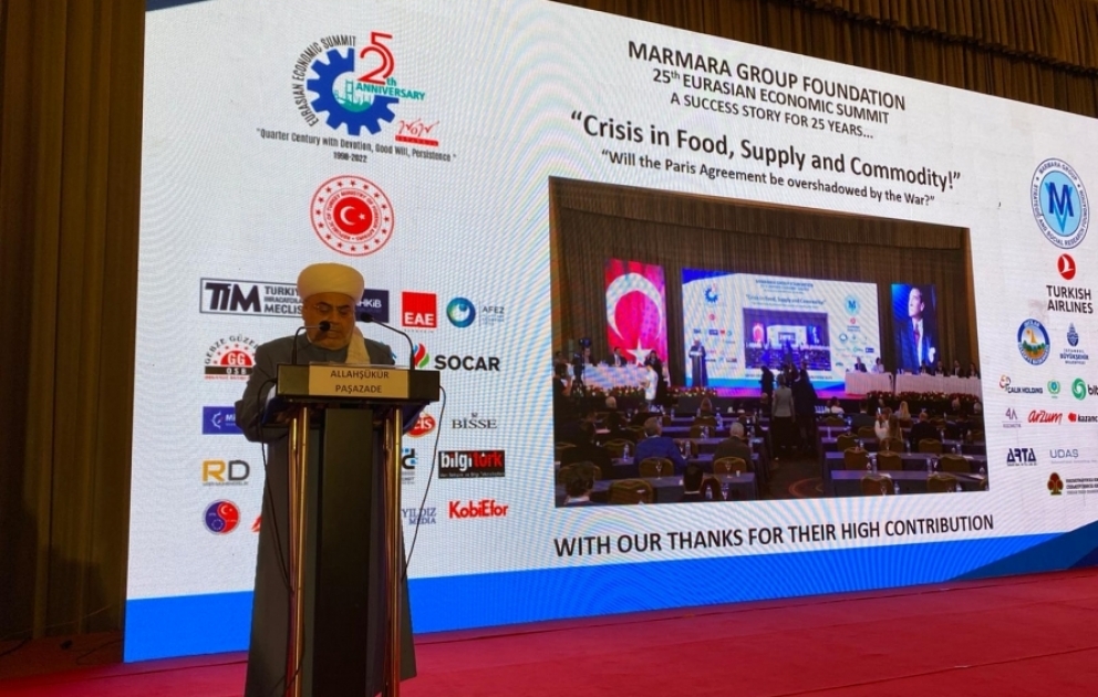 Allahşükür Paşazadə: Bəşəriyyətin gələcəyinə təhlükə yaradan problemlərin əsas mənbəyi insanların mənəvi-əxlaqi köklərindən ayrılmasıdır VİDEO