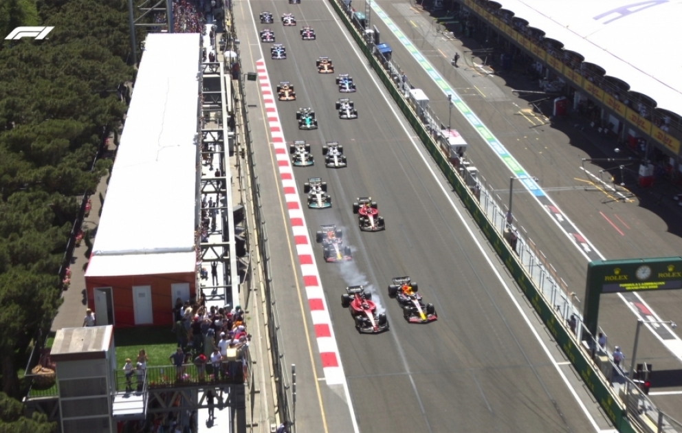 Bakıda Formula 1 Azərbaycan Qran-Prisinin əsas yarışına start verilib VİDEO