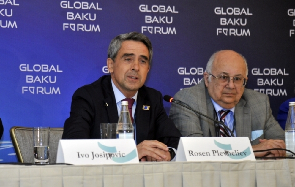 Rosen Plevneliev: Azərbaycan enerji resurslarının diversifikasiyası istiqamətində ciddi işlər görür VİDEO