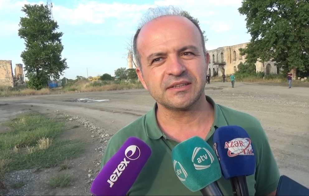 Türk səyyah: Qarabağda məni ən çox təsirləndirən yer düşmən tərəfindən tamamilə viran qoyulmuş Ağdam oldu VİDEO
