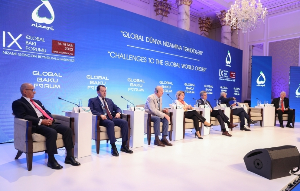 IX Qlobal Bakı Forumu çərçivəsində "Cənubi Qafqaz, barışıq, əməkdaşlıq və inteqrasiya" mövzusunda müzakirələr aparılıb YENİLƏNİB VİDEO