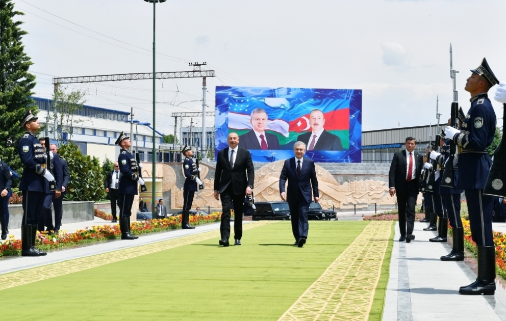 Azərbaycan Prezidenti İlham Əliyev və Özbəkistan Prezidenti Şavkat Mirziyoyev Daşkənddə Heydər Əliyev Meydanının açılış mərasimində iştirak ediblər YENİLƏNİB 3 VİDEO