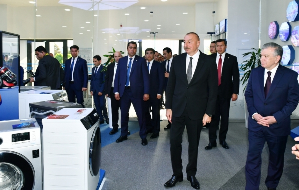 Präsidenten Aserbaidschan und Usbekistan werden mit TECHNOPARK GmbH in Taschkent vertraut gemacht VIDEO