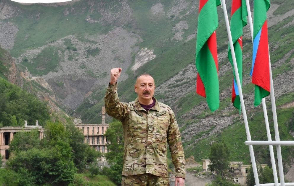 Prezident İlham Əliyev Kəlbəcərdə “İstisu” sanatoriyasının təməlqoyma mərasimində iştirak edib VİDEO