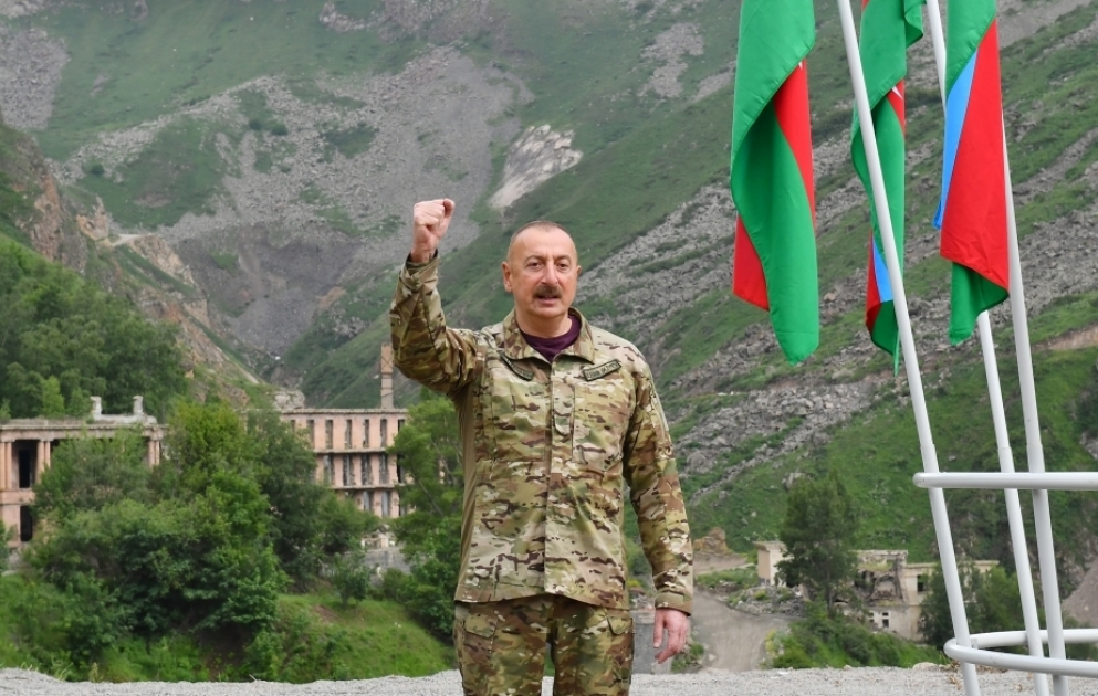 Kelbadschar: Ilham Aliyev legt den Grundstein für Spa “Istisu“ VIDEO