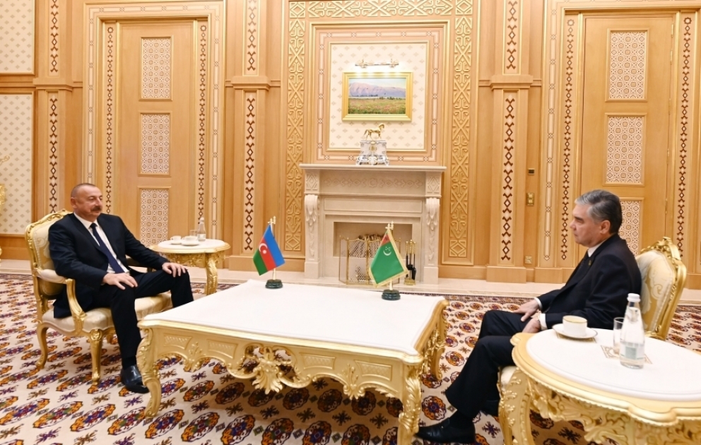 Turkmenistan: Präsident Ilham Aliyev trifft Gurbanguly Berdimuhamedov VIDEO