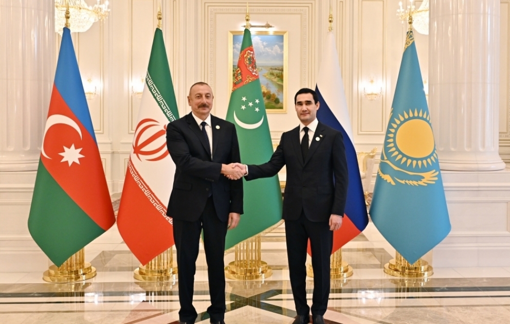 Entretien des présidents azerbaïdjanais et turkmène à Achgabat VIDEO