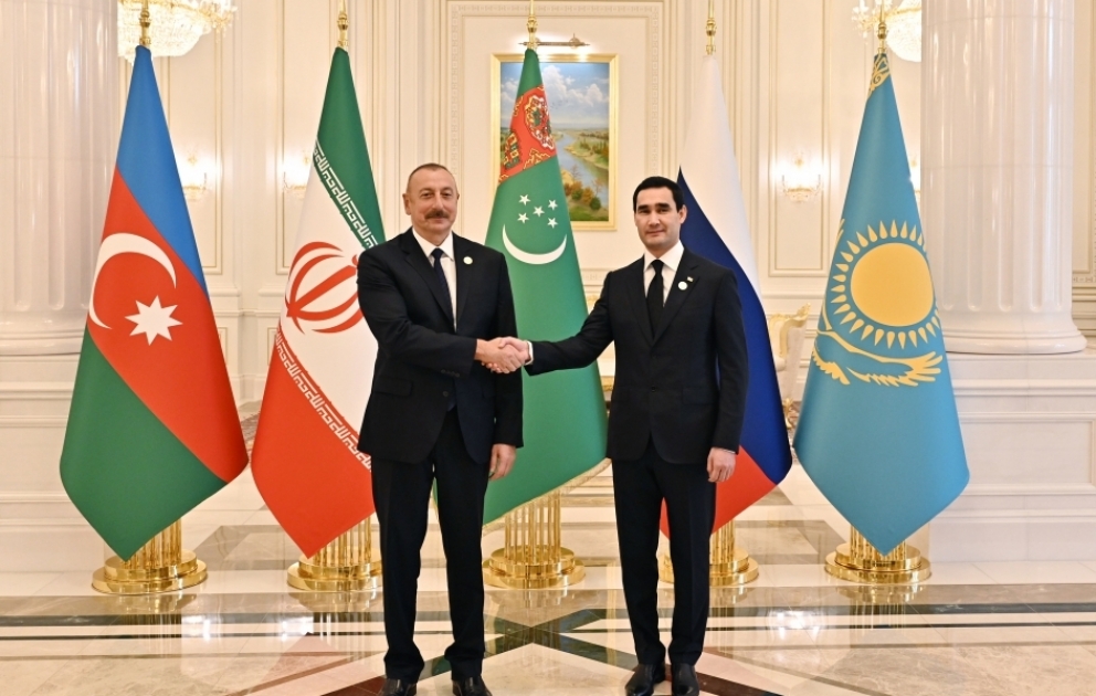 Präsident Ilham Aliyev trifft sich mit seinem turkmenischen Amtskollegen Serdar Berdimuhamedov VIDEO