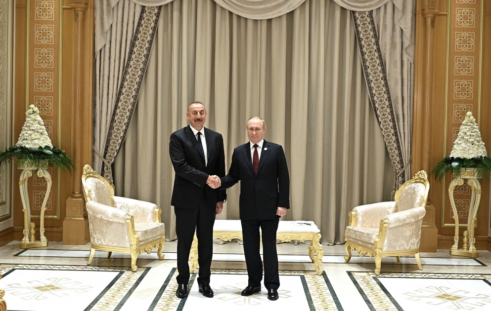 Azərbaycan Prezidenti İlham Əliyevin Aşqabadda Rusiya Prezidenti Vladimir Putin ilə görüşü olub  YENİLƏNİB VİDEO