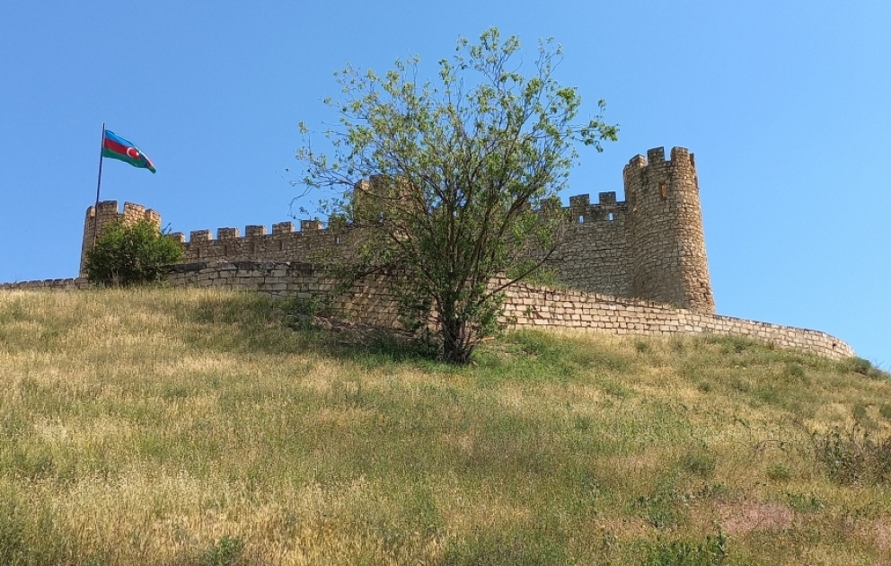 Şahbulaq qalası – əsrarəngiz gözəllikləri ilə seçilən tarixi məkan FOTO VİDEO