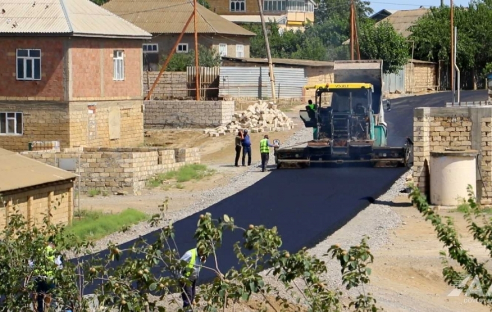 Biləsuvarda Əliabad-Xırmandalı-Bəydili avtomobil yolunun tikintisi yekunlaşır VİDEO