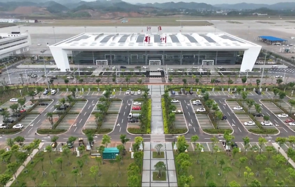 Çində Asiyanın ən böyük yük aeroportu fəaliyyətə başlayıb VİDEO