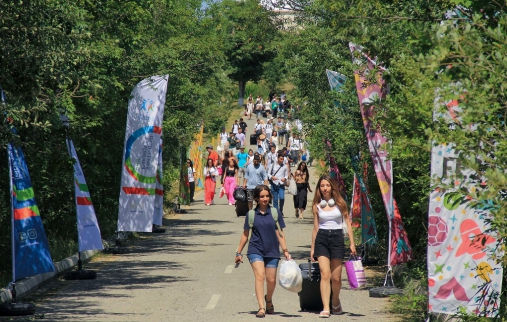“Yay Fest” gənclər festivalının açılış mərasimi olub VİDEO