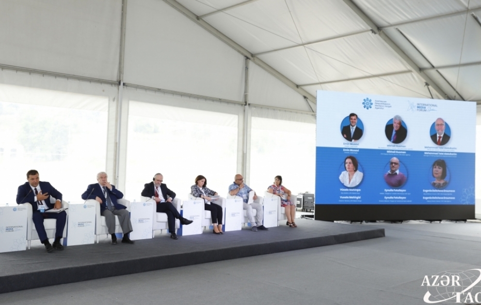 Şuşada keçirilən beynəlxalq media forumu işini panel iclaslarla davam etdirib VİDEO