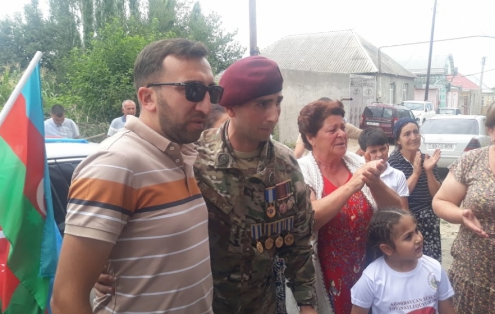 “YAŞAT” Fondu tərəfindən Türkiyəyə göndərilən və burada müalicə alan daha bir qazimiz Vətənə qayıdıb VİDEO