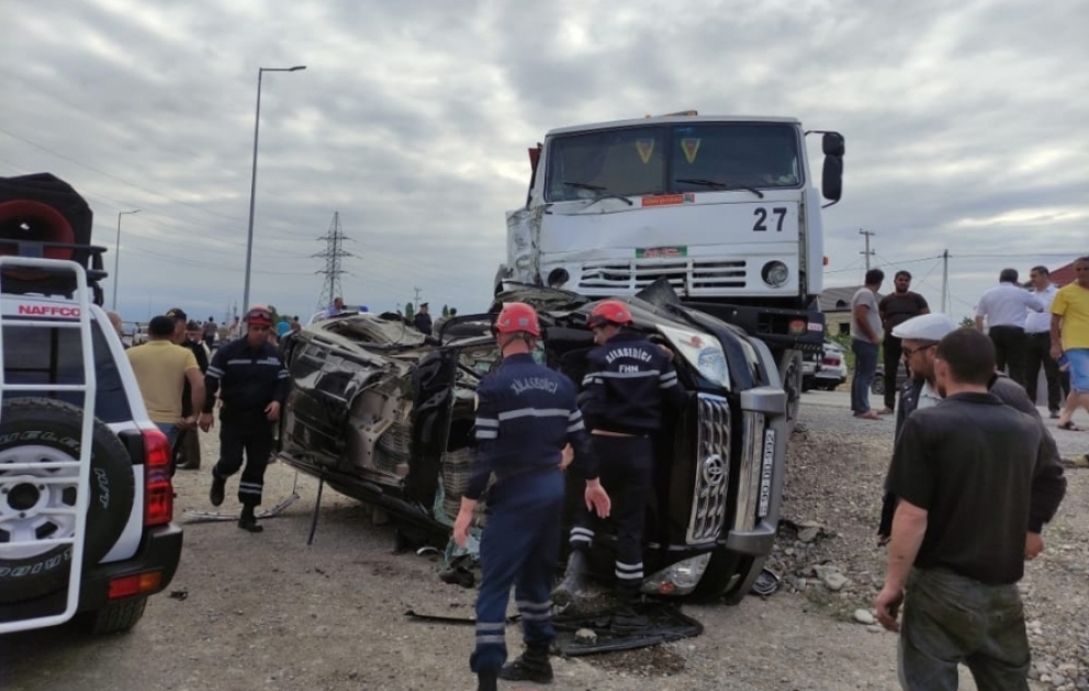 Xaçmazda iki maşın toqquşub, ölən və xəsarət alan var VİDEO