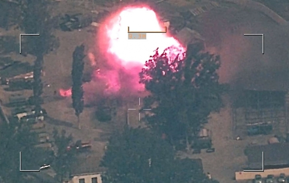 Verteidigungsministerium: Aserbaidschanische Armee führt Operation “Rache“ durch VIDEO