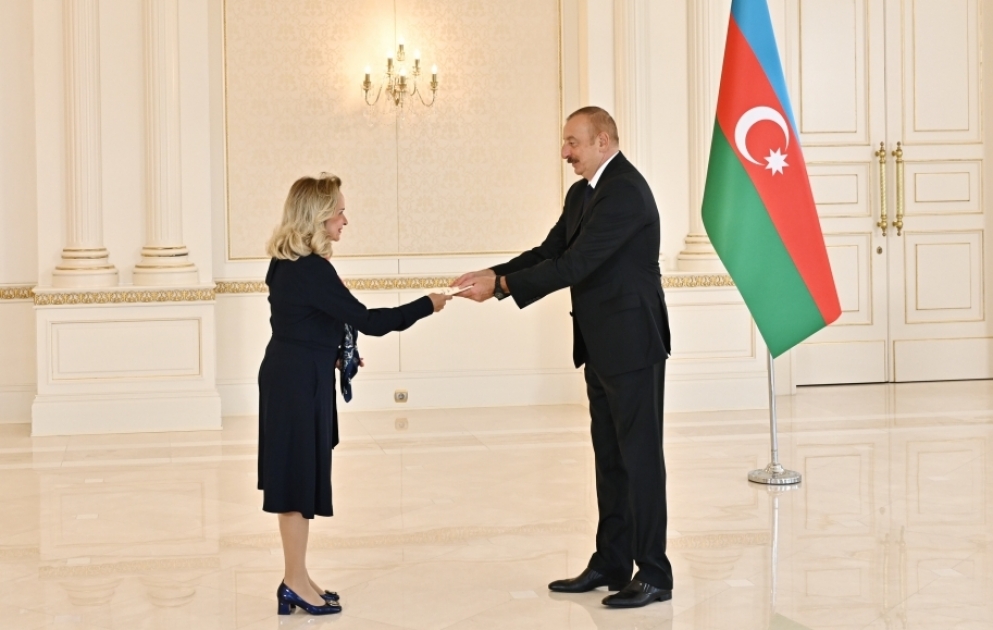 Президент Ильхам Алиев принял верительные грамоты новоназначенного посла Панамы в Азербайджане ОБНОВЛЕНО ВИДЕО