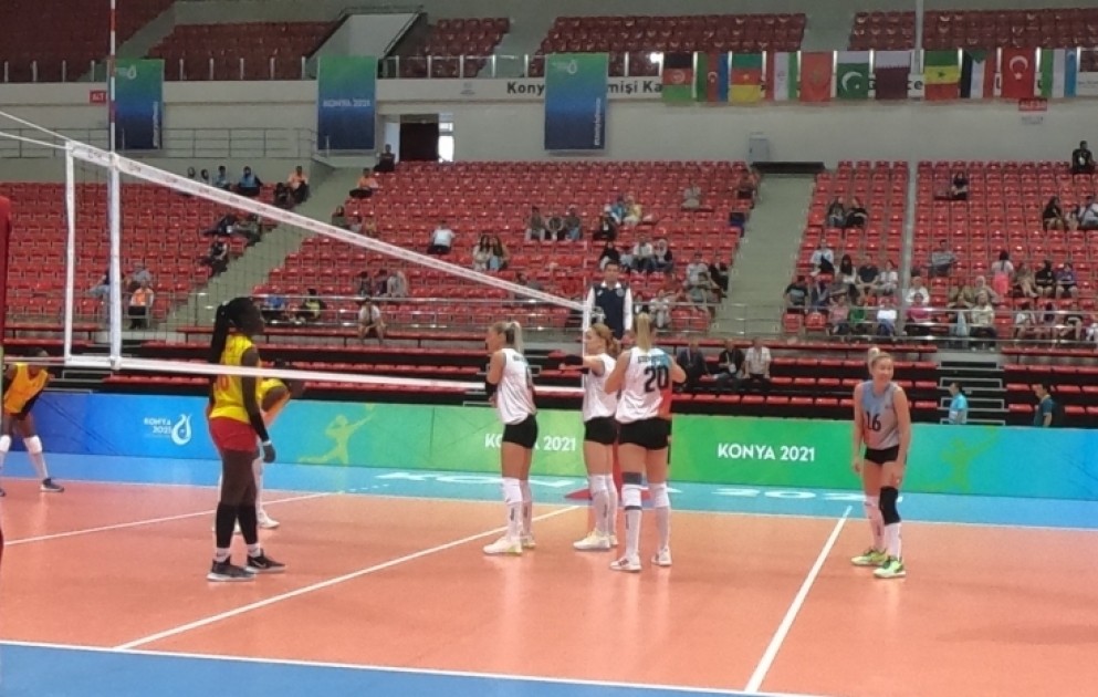 Qadın voleybolçulardan ibarət Azərbaycan millisi V İslam Həmrəyliyi Oyunlarına qələbə ilə başlayıb VİDEO