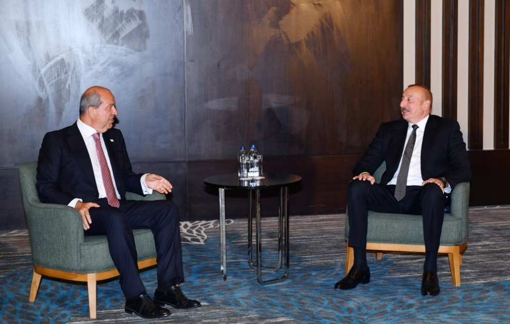 Konya: Präsident Ilham Aliyev empfängt den Präsidenten Nordzyperns VIDEO