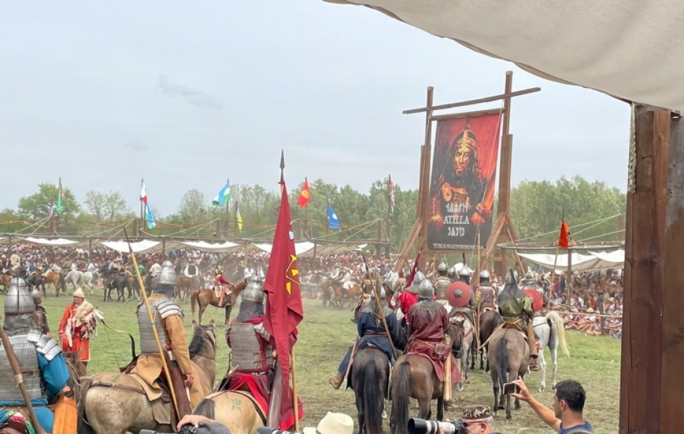 Macarıstanda növbəti ümumtürk Qurultay festivalının açılışı keçirilib VİDEO