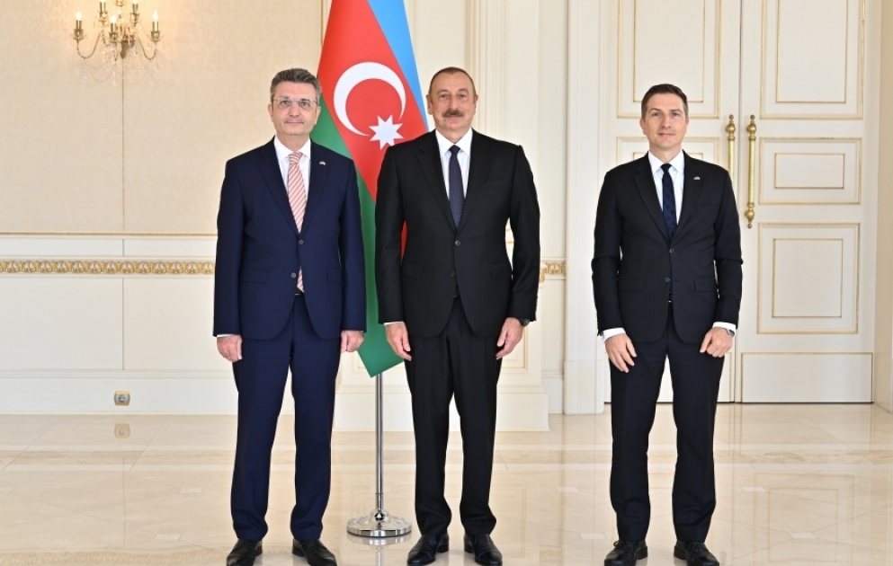 Le président de la République reçoit les lettres de créance du nouvel ambassadeur d’Allemagne en Azerbaïdjan VIDEO